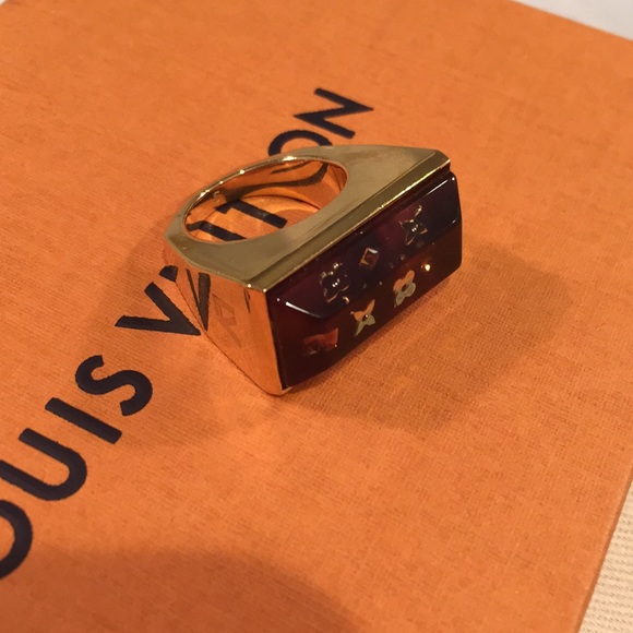 Louis Vuitton Ring - Picture 4 of 7